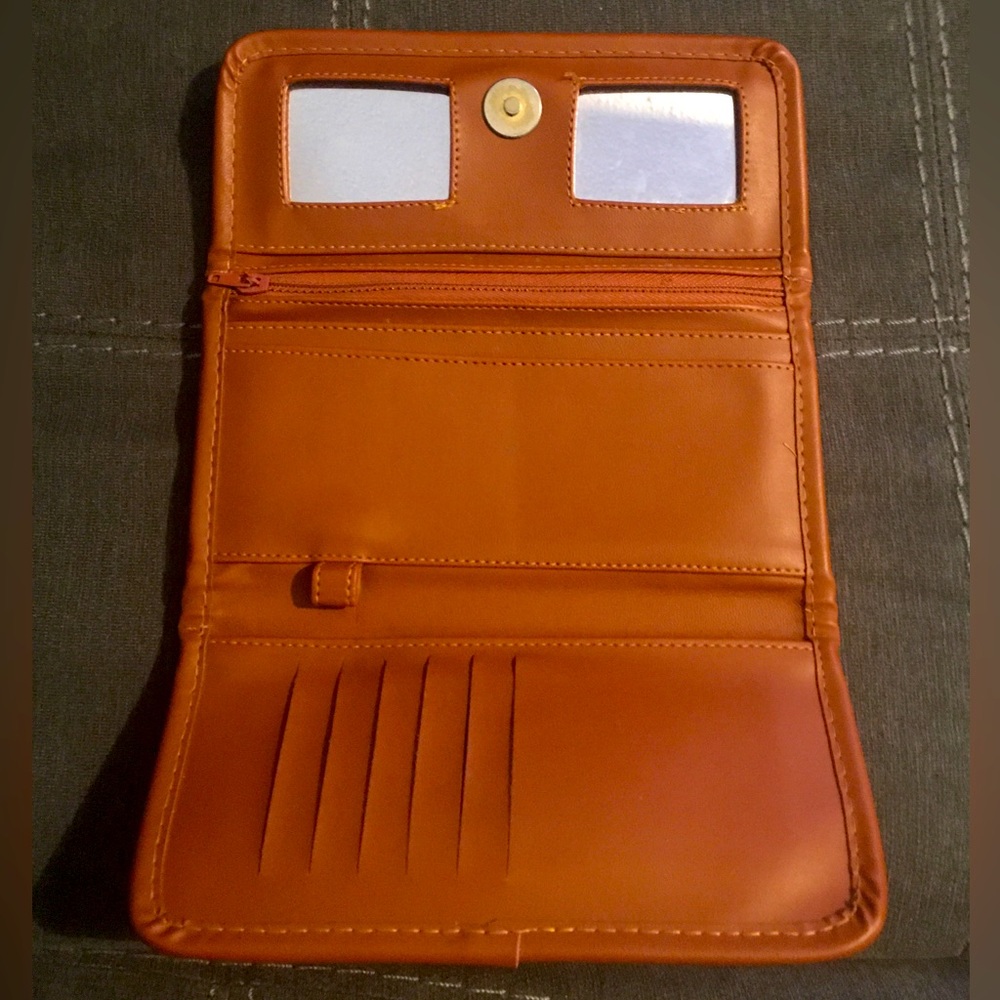 Dooney and Bourke Purse π and Wallet Not Authentic - Picture 8 of 9